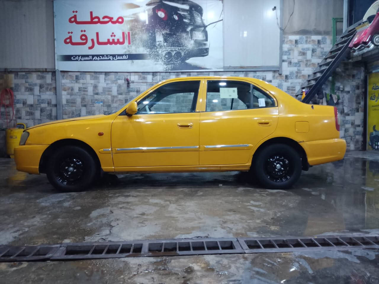السلام عليكم فيرنا موديل 15 مكينة وكير تخم تاير صدر امامي خلفي ، ويل مصبوغ جديد دوشمة + كاعيه كشنات
سياره ب اسمي سنوية لحد 31 ورقم انكليزي جديد وهزة جديده مصفرة هيئة وغرامات، سيارة كهربائياتها كلها شغاله عدا تبريد فقط يرادلة تبريد بيها طخه بالبدنه الاماميه ونواقص بسيطه جداً 
سعرها 53 وبيها مجال 
عنوان بغداد البياع 
الهاتف *********** بي واتس
