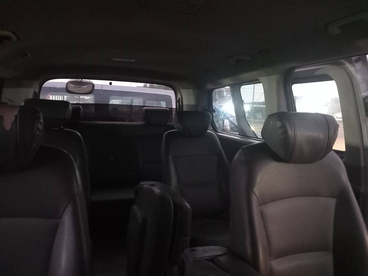 سلام عليكم 2010مسكر أصل كير عادي سياره جاهزه من كلشي طخم تاير حداديه تبريد منظومه جديده مكينه كير جدد شرط بيه رش جاملغ الخلفي فقط صبغ بدون ظربه سنويه 2027 شرط التحويل سعر 132وبيه مجال لستفسار *********** عنوان ناصريه سوك شيوخ
