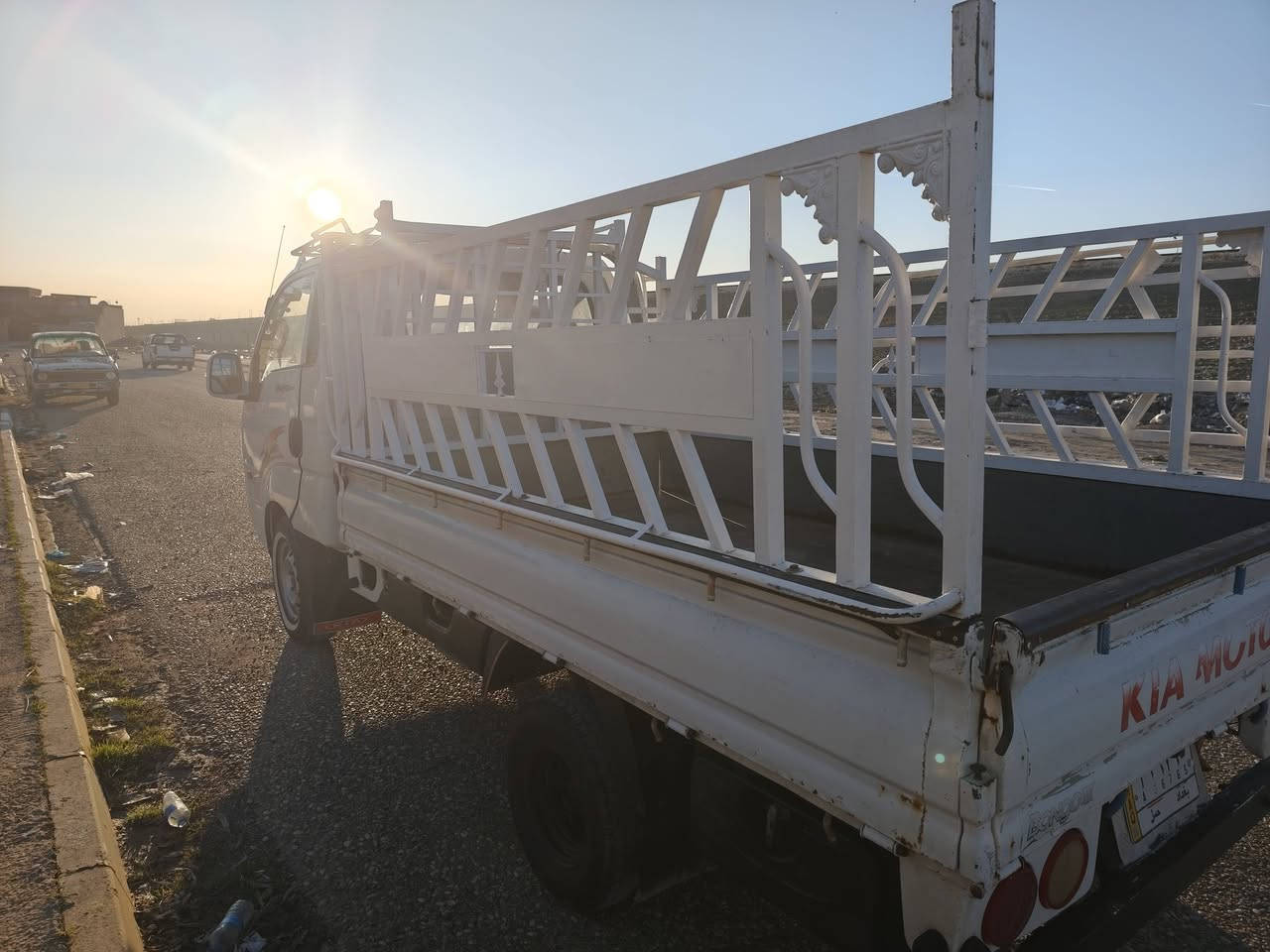 السلام عليكم
كيا حمل موديل 7 
رقم بغداد مشروع وطني 
سنويه لل 27
محرك 3000 ستاركس
محرك كفاله شاصي كفاله بيها صبغات 
مكاني كركوك 
السعر 83 وبيها مجال
***********
شرط التحويل
