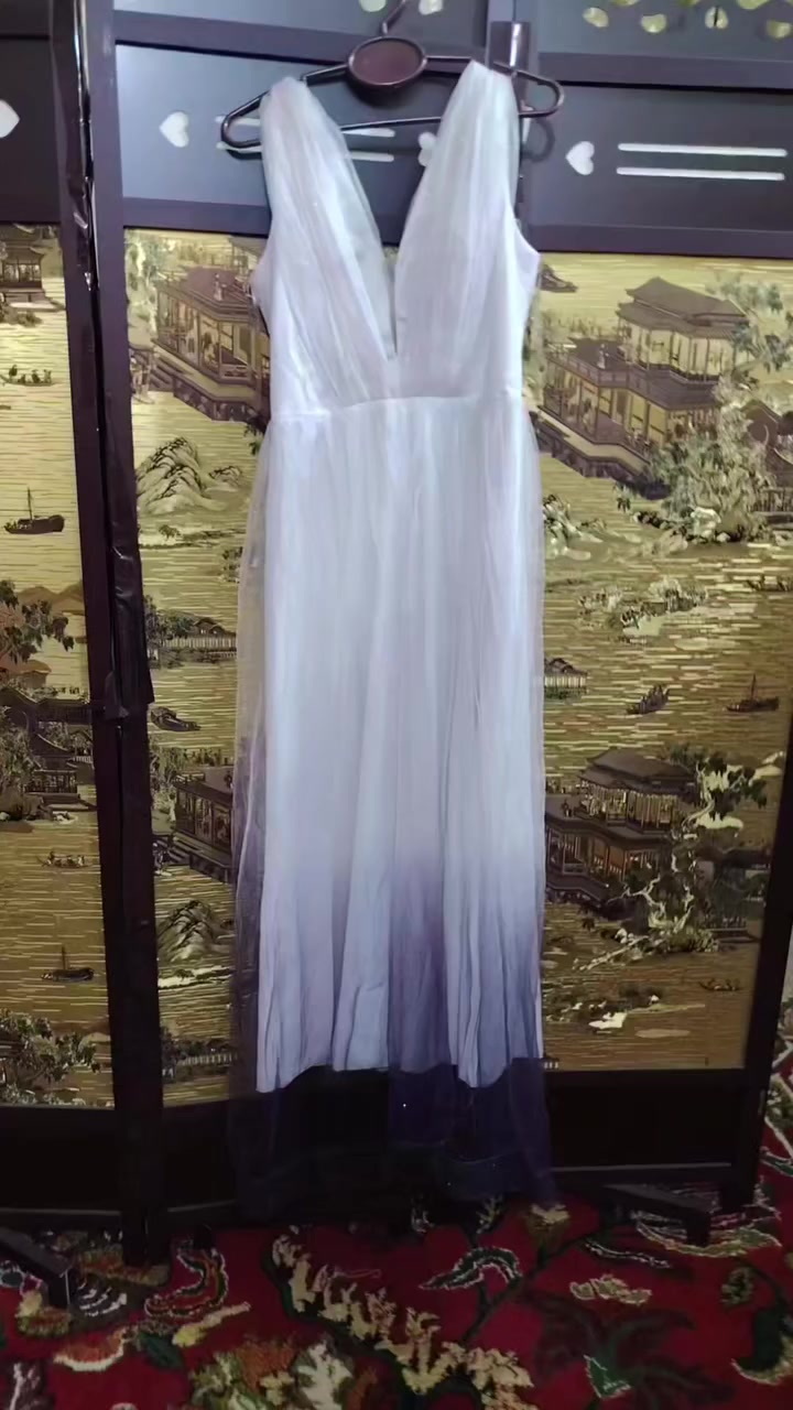 45 الف
فستان ابيض لبسه مره وحده بتخرجي والله وعله حطيته صار سنتين مضموم  اخذته ب ٨٥ يجنن بس الصور ضالمته لان ممكوي من ينكوي يطلع بيرفكت وبالنسبه للقماش تول فوكا هذا والذيل بنفسجي والضهر كذالك عنوان بغداد الغزاليه


**إذا كنت صاحب هذا الإعلان وتريد حذفه لأي سبب، رجاءا أرسل رسالة إلى الدعم الفني**