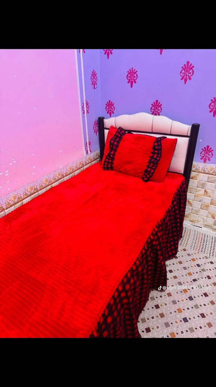 فرشه نفرين صيفي ب16يتوفر توصيل لجميع المحافظات @الجميع


**إذا كنت صاحب هذا الإعلان وتريد حذفه لأي سبب، رجاءا أرسل رسالة إلى الدعم الفني**