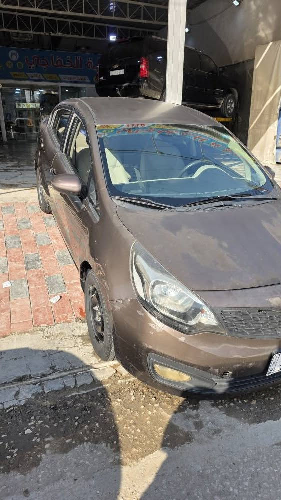 كيا ريو موديل 2013  
محرك 1600  جديد 
تخم تايرات جديد الامامي والخلفي 
تبريد شغال السياره كفاله على السونار  بيه شخوط بسيطه ودحجات بسيطه   سنويه باسمي مداور ثاني يوم  وهزه بعدها ما ساقطه  للاستفسار اتصال على *********** النجف, العراق
