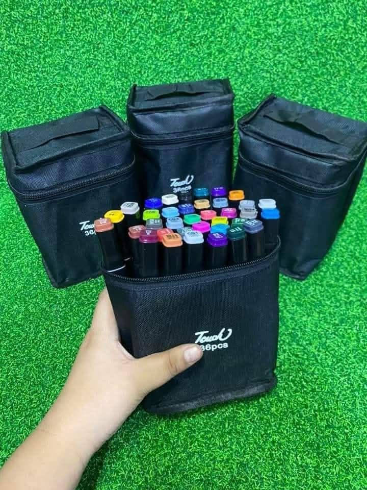 مجموعة أقلام ماركر الفنية الشهيرة Touch 36pcs ✏️✏️
🖍حقيبة متكونةمن 36 قلم ألوان مختلفة ، أقلام تلوين ، رسم تخطيطي ، ألوان للأطفال والكبار ، رسومات تخطيطية ، خط ، ألوان فنية 🌈
🖍أقلام تحديد مزدوجة الجهات ، متعة مضاعفة : رؤوس مزدوجة سميكة ودقيقة لتمييز دقيق وتسطير للرسم بخطوط رفيعة وسميكة. تتيح لك إبتكار أنماط ورسومات متنوعة بسهولة 🌈
🖍36 لونًا نابضًا بالحياة: قوس قزح في متناول يديك - اختر من بين 36 لونًا رائعًا وأضفِ الحيوية على أفكارك. سواءً كان كتاب تلوين أو تحفة فنية قيد التنفيذ سيتألق عملك الفني مع أقلام التحديد هذه🌈 
🖍الأصلي نوعية ممتازة درجى أولى مثالية 💯💯
#الاصلي 💯 متوفر خدمه توصيل لجميع محافضات العراق 🚘


**إذا كنت صاحب هذا الإعلان وتريد حذفه لأي سبب، رجاءا أرسل رسالة إلى الدعم الفني**