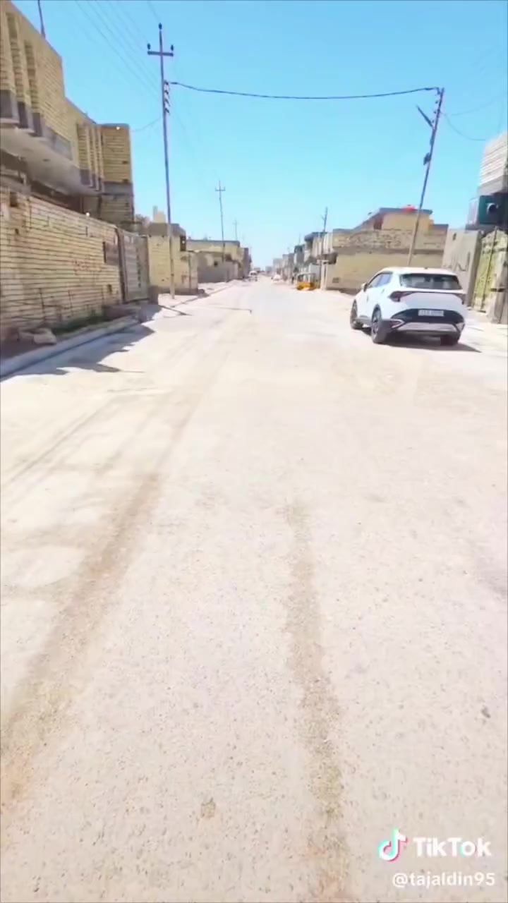 على بركة لله بيت للبيع – دار ( 140)م بسعر مناسب جداً
📐 المساحة: 140 متر حد /جنس الأرض طابو سند 25

حي الفرات بالقرب من حي النصر الثانية 

🔹 الطابق الأول جاهز للسكن فوراً

🔹 الطابق الثاني بعده مجال تكمله فقط بناء جدران صاعد حسب ماموضح بالتصوير 

يعني تگدر تسكن هسه وتكمل الباقي براحتك الطابق الثاني 👌

💰 السعر 97 وبيه مجال اتصل وتدلل 

⚠️ البيع مستعجل ولا متلكي هيج أسعار بهيج منطقة بيها كافة الخدمات والبناء بيها جداً مرتب وشورعها واسعه جداً والمي بيها شته صيف بدون ماطور 
الاستفسار اكثر تصل وبيك خير وتدلل وبالخدمه 
رقم الهاتف (***********) 
رقم الثاني تصال فقط (‏‪0780 706 1620‬‏)
ملاحظة رقم بيه حساب واتساب تكدر تصل أو تراسل
