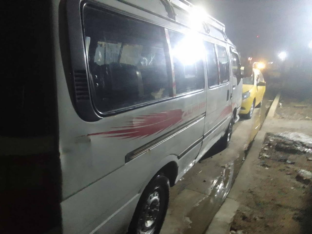 السلام عليكم فتون موديل 12 رقم نجف احمر ما اندل راعيهة كير ومحرك واكسل مكفولات صدر نص عمر تخم تاير تبريد تدفئة شغال عوزهة بس قايش مال تبريد شيال مال الكاردن تعبان السيارة بيهة خياسات بالذيول السعر 24 وبيه. مجال حك الجية مكاني بغداد ***********
