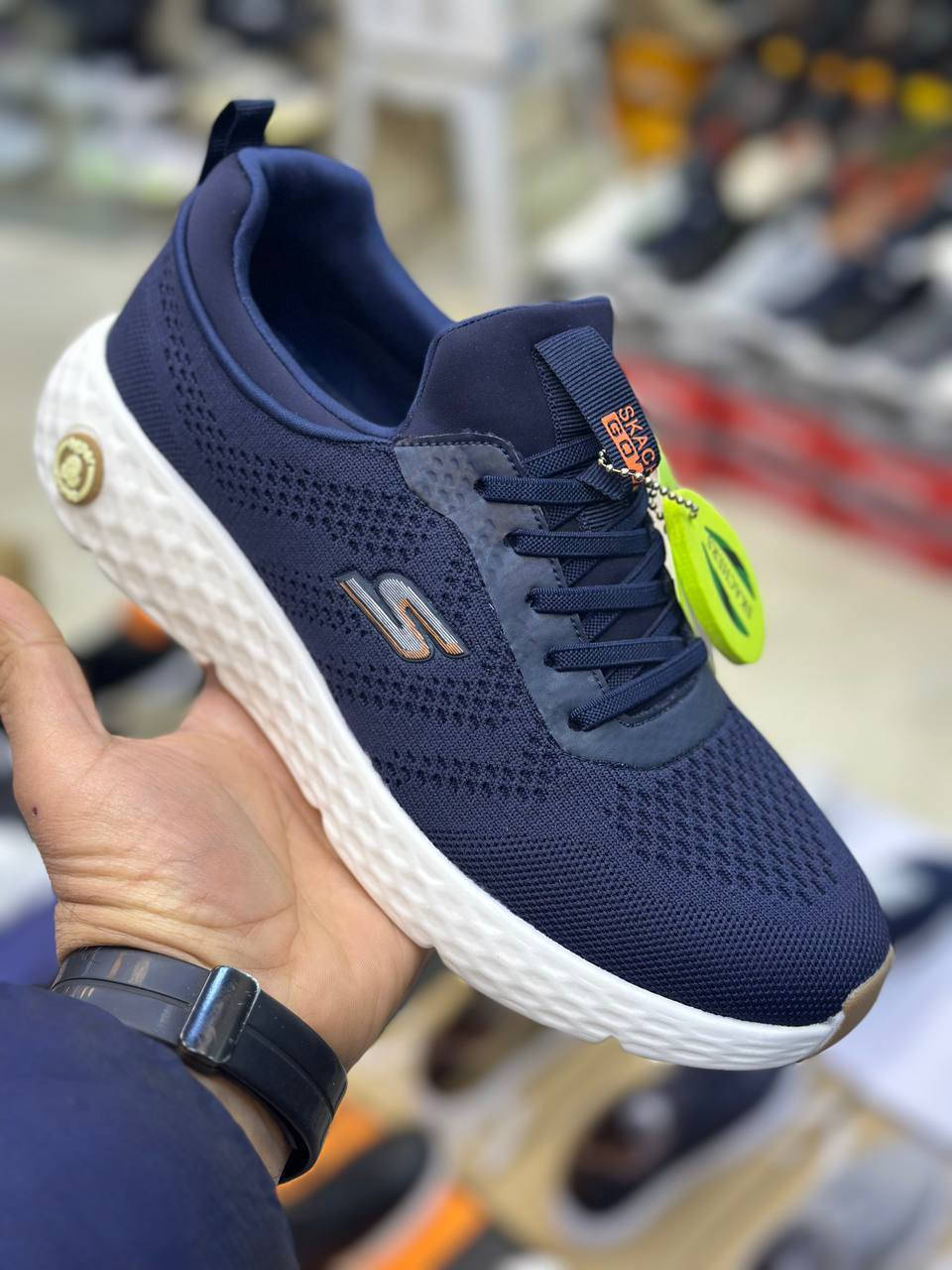 سكجرز أصلي صناعة فيتنامي قياسات من ٤٠ الى ٤٥ 
العنوان ناصريه نهاية شارع الحبوبي قرب ابو حمزيه ركن منفذ المدار داخل الفرع محل علاء الحجامي مجاور مولد بيت شرهان يوجد خدمه توصيل جميع المحافظات


**إذا كنت صاحب هذا الإعلان وتريد حذفه لأي سبب، رجاءا أرسل رسالة إلى الدعم الفني**