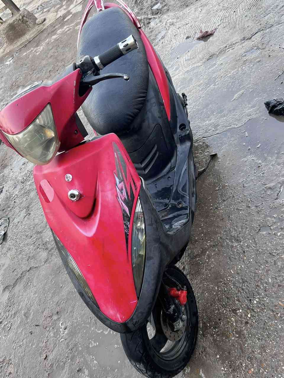 ماكس عدله بلاديه مكفوله
*********** 
مكان البياع ماكو كل نقص 
بلاديه كلها 
سعرها ٧٠٠ وبيها مجال
