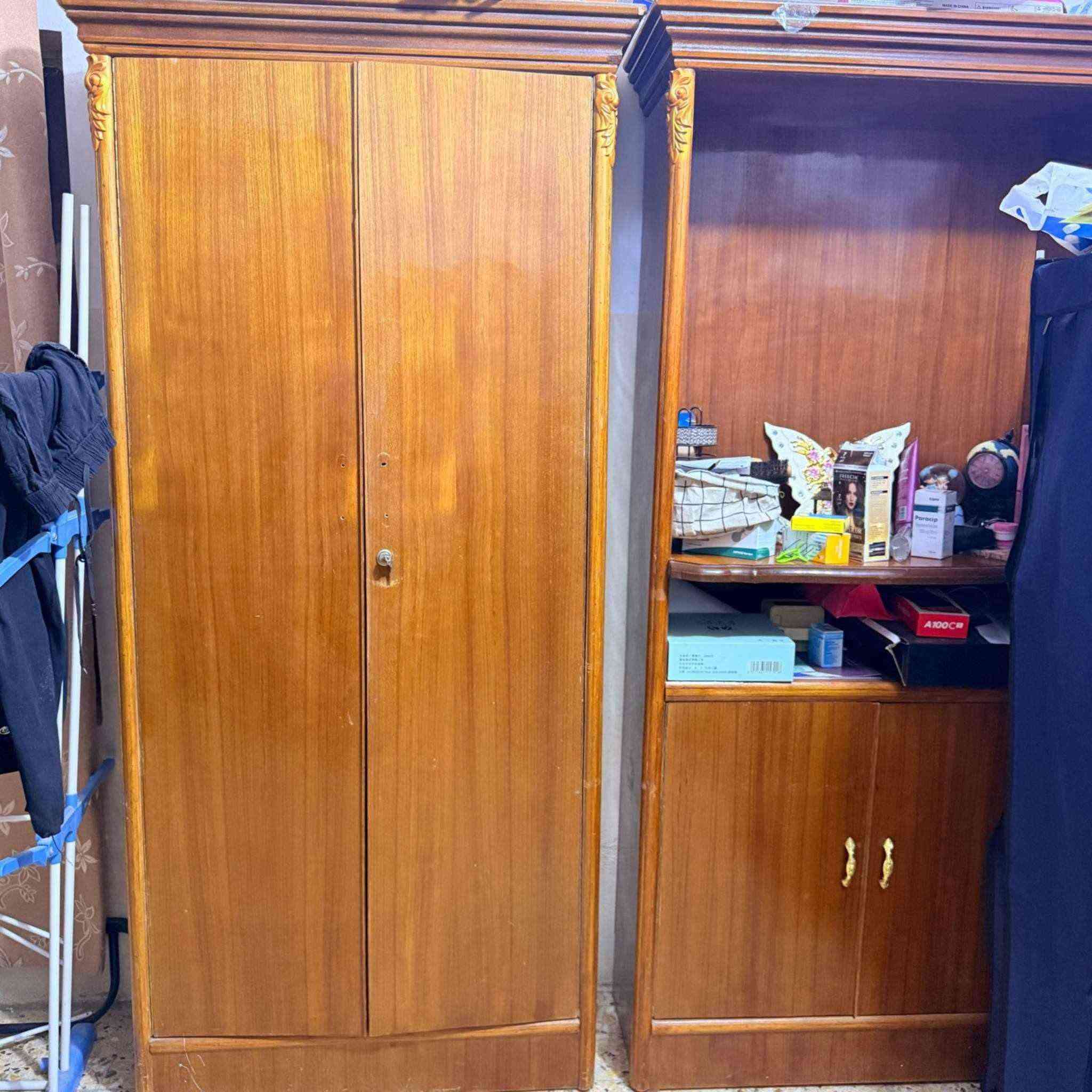 السلام عليكم غرفه اخشاب للبيع صاج احطاطه السعر مليون و100 المكان هيت حي المعلمين *********** يوجد واتساب وماسنجر
