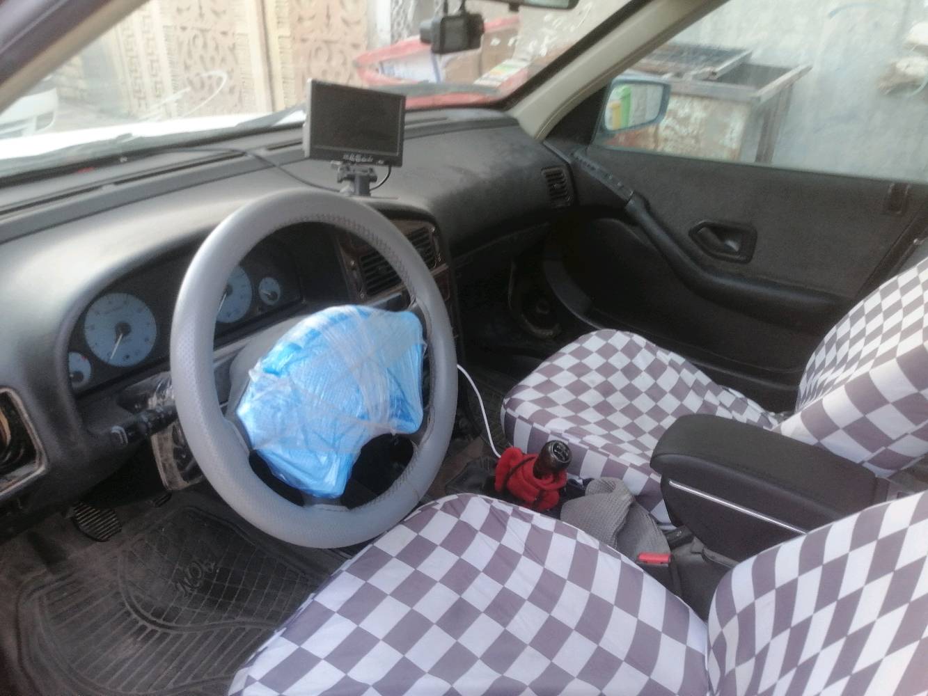 سلام عليكم
بيجو بارص مديل 2015
رقم نجف
بيها بنيد جارد
باب او جاملغ بيها صبغ
تبريد ثلج
حداديه جديده
سعر 45بيها مجال حك الجيه
استفسار
***********