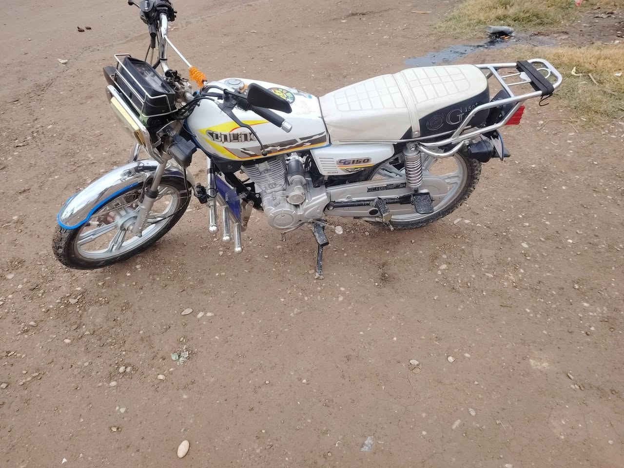 دراجة يراني سيفان موديل 2023 للبيع مكفولة من كلشي السعر 650 وبيه مجال الطيبين عنوان شهربان تفظل خاص و هاذة رقمي ***********
