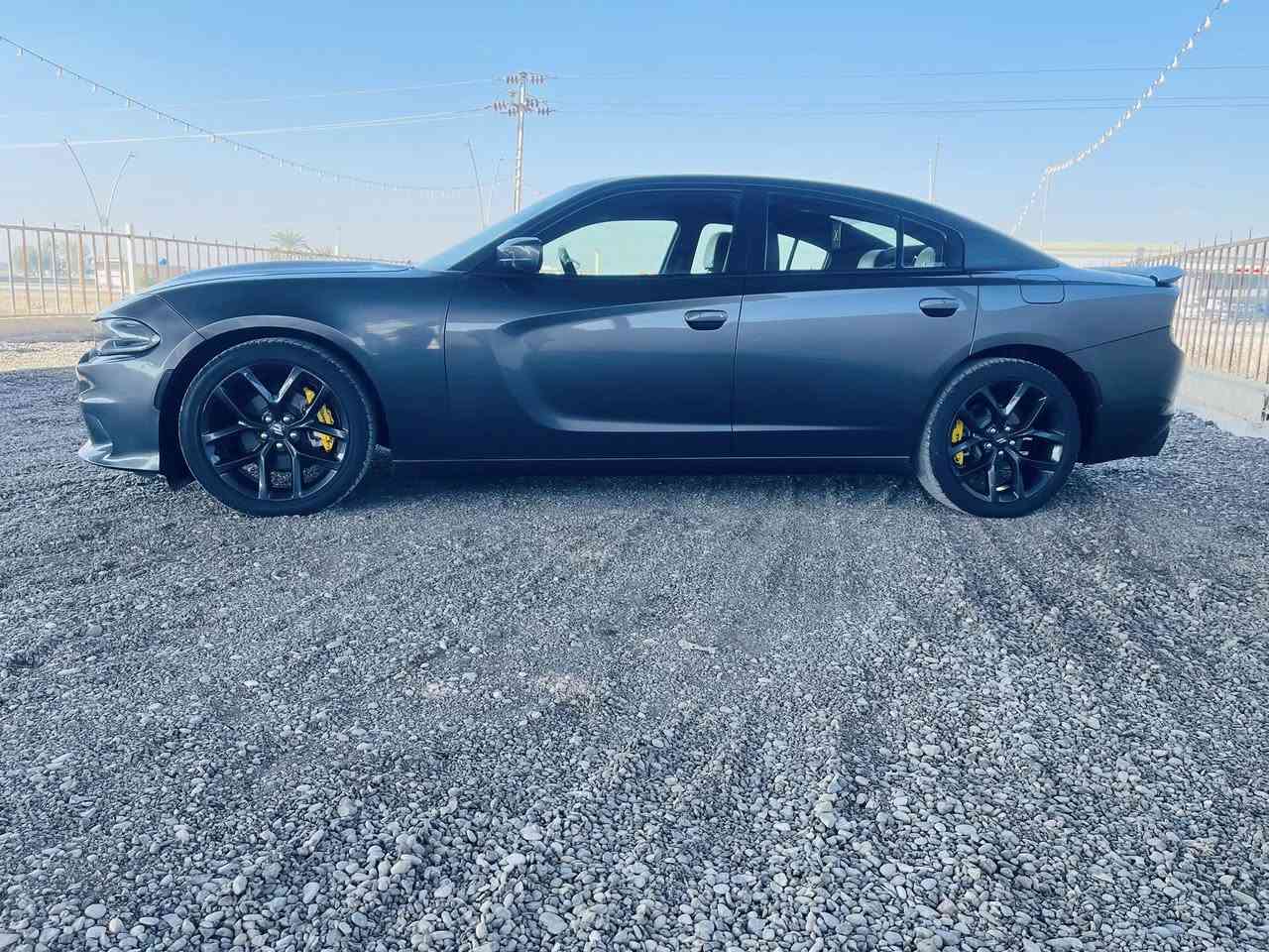 للبيع
جارجر
الموديل 2021 
ماشيه 40 ميل 
ضررها جاملغ وبنيد 
السعر 210 $ وبيها مجال 
العنوان بغداد الراشديه قرب بوابه بغداد
التواصل 
***********
