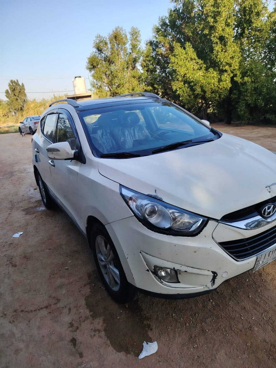 السلام عليكم
توسان 2010 للبيع
رقم بغداد بسمي
 جاهزه مكينه وگير وتخم تاير
السعر 100 ورقه وبيه مجال
للاستفسار اتصل ***********
