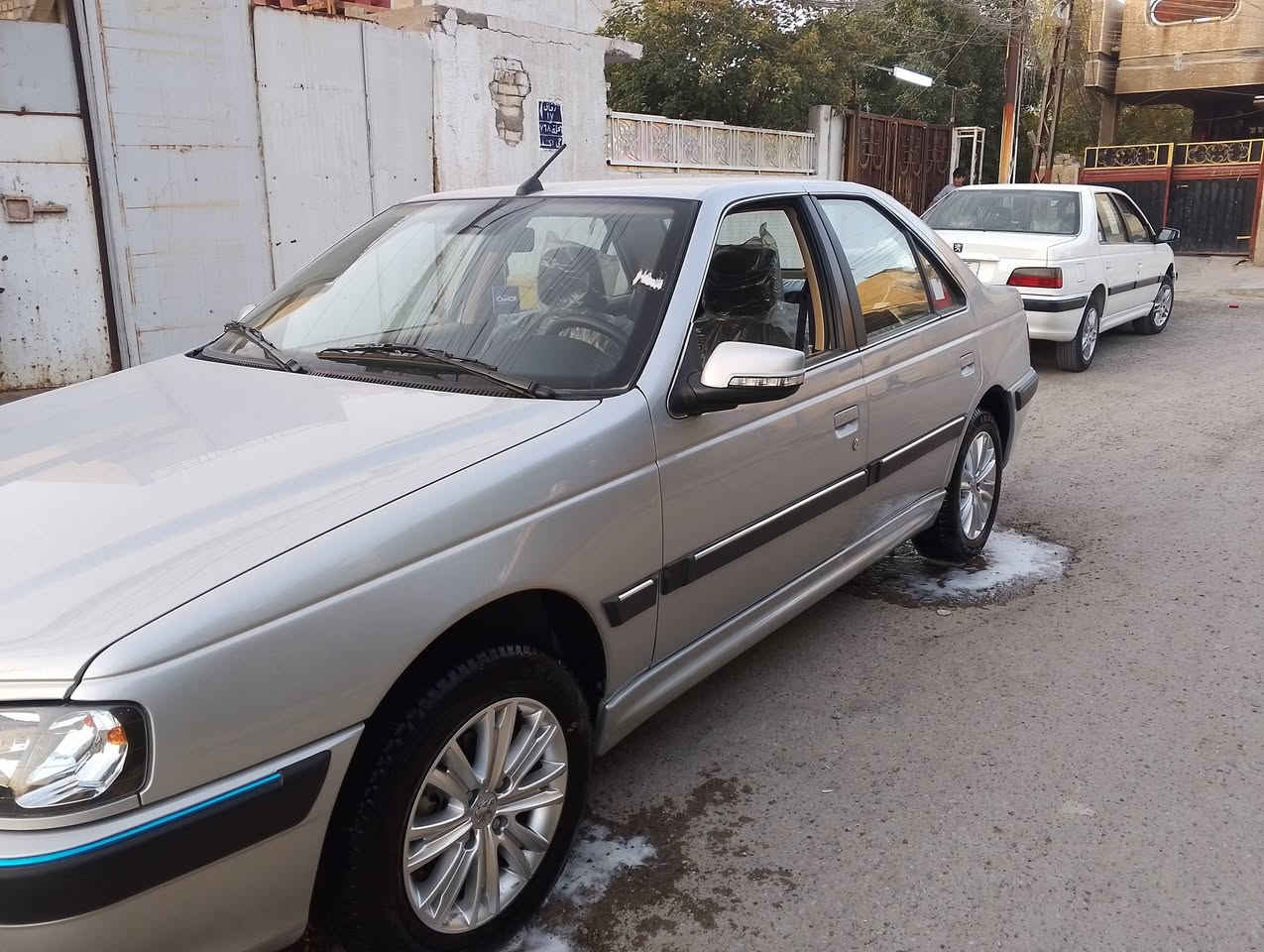 سلام عليكم
بارص موديل 25 اخت الزيرو ماشيه 3000 حره باسمي كفاله من الصبغ والتبديل والبارد كشنات كهرباء تحكم استيرن جهتين شاشة اعطال كامره خلفيه حساس خلفي 
سعر 94مكاني بغداد
للستفسار***********
