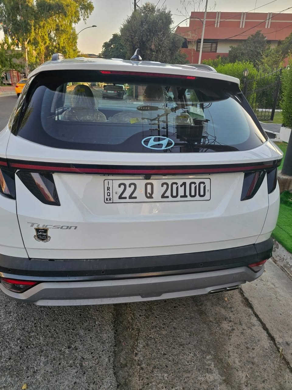 🚘✨ للبيع – هيونداي توسان خليجي 2025  

📍 المواصفات:  
✅ فرصة مميزة لامتلاك سيارة شبه وكالة  
🛡️ ماشية فقط 2000 كيلومتر – مشمولة بضمان الوكالة 5 سنوات  
⚪ لون أبيض – رقم مميز  
🚙 سيارة جديدة بالكامل – مواصفات عالية  
📦 جاهزة للتسليم مباشرة  

💵 السعر: 219 وبي مجال  
📞 للاستفسار: ***********  

#هيونداي #توسان #توسان_2025 #سيارات_العراق
