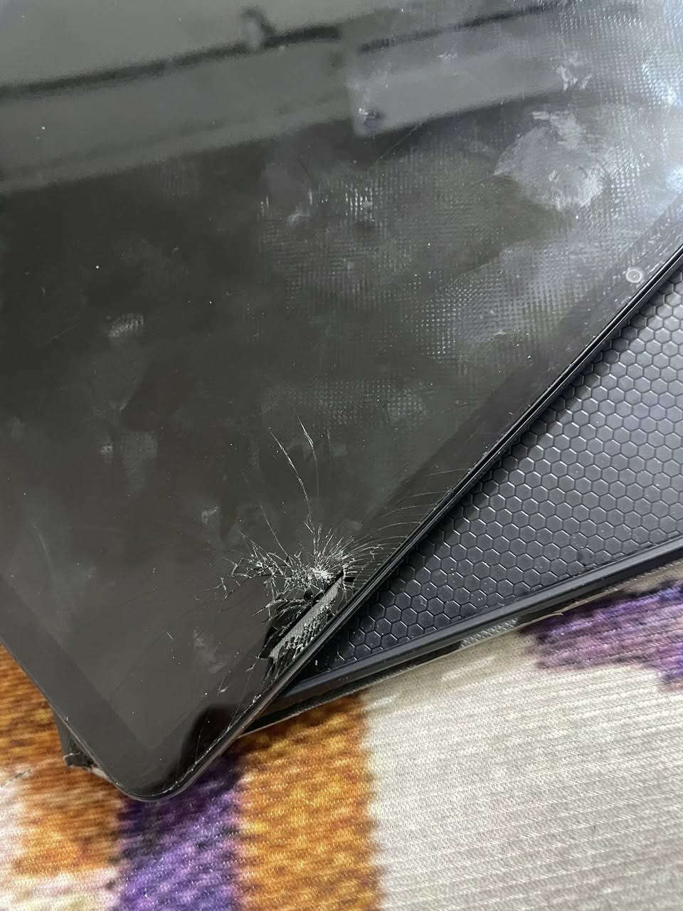 السلام عليكم ايباد هونر اكس ٩ ذاكره ١٢٨ اخو جديد سلس ببجي ٦٠ فريم بي فطر بل شاشه مثل موضح ب صور ماماثر ع لمس 
بغداد الشعب 
السعر ٣٠٠ وبي مجال للشراي 
*********** بي واتساب 
 
أو مراوس ب دراجه نضيفه مستعجل
