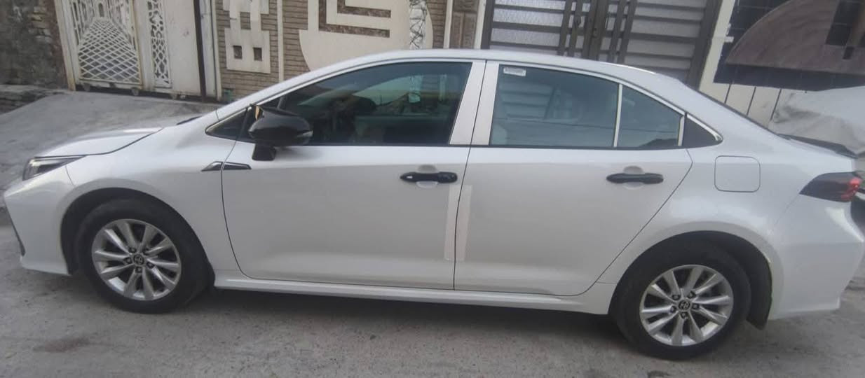 للبيع كورلا ساز  2024
ماشيه 28000 كير ومحرك مكفوله 
فول مواصفات 
سلايد فتحه سقف  
بصمه دخول ذكي كامره خلفيه حساسات تبريد قطعتين شاحن لاسلكي انظمه قياده
الضرر بنيد مصبوغ وجاملغات راجعه على البارد والتكمه مال باب السايق بيها ضربه اثر طابوكه

رقم صاحب سيارة ***********
