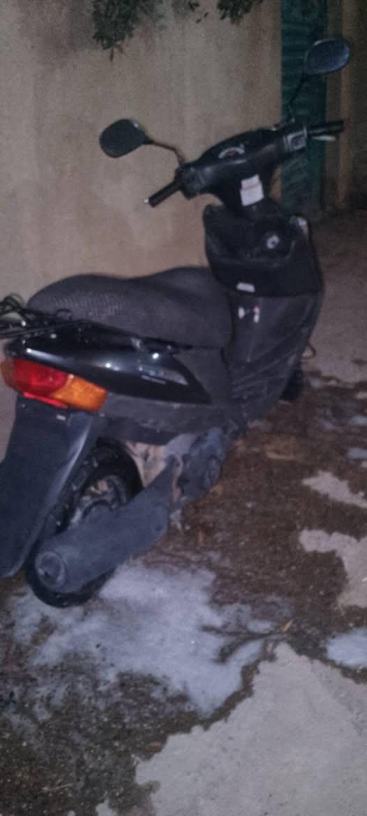 سلام عليكم
ادرس ياباني 

نكره سلف او هندر 

دراجه خير من الله مال جناي 

نضافه كدامك 

مكاني شارع فلسطين السعر 400 بيها مجال 

*********** وتساب
