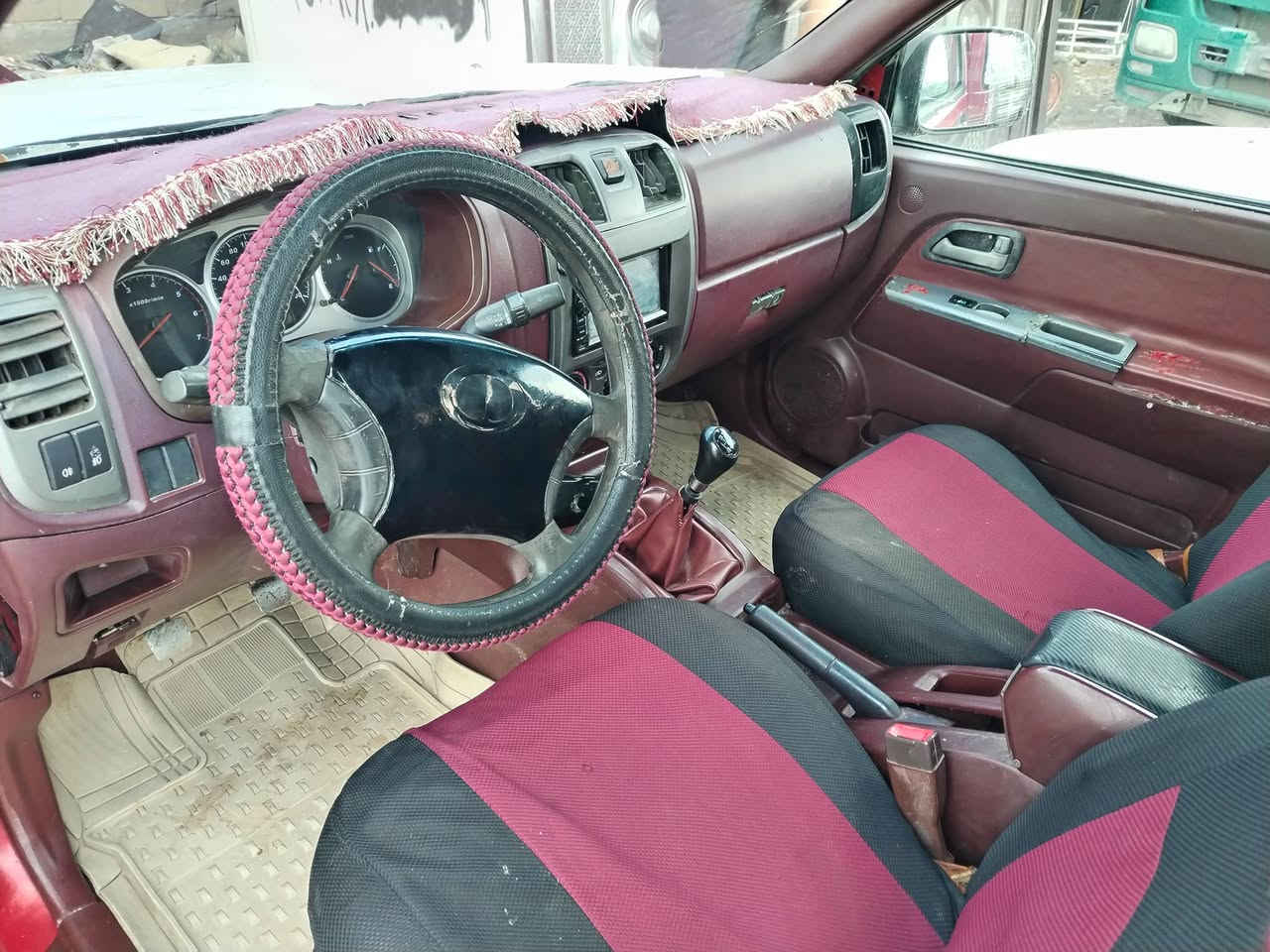 ت  ***********
دێر مەرزی گرێت ویل مودێل 2011مکینە بەخ منفیس گێڕ مکینە اکسل شرط تەخم تایە جدیدە
 سیارە حیزام بەخ کریە لێدان و وەلگەڕاوی نیە 
سعر 38و مجال 
عنوان ڕوڤیا
