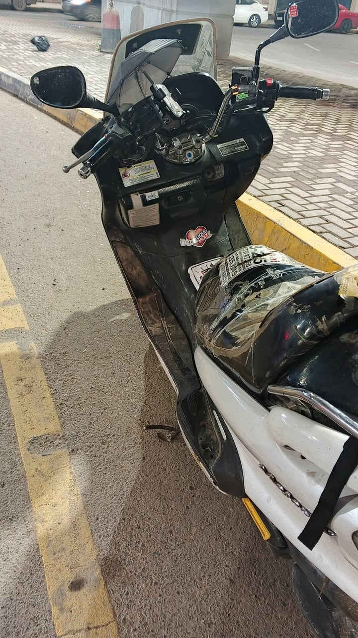 ياماها ماجستا دبل رون رقم نينوى
تجفيت جديد وصوت ناعم كيجات كله شغاله عده كيج البانزين لايت زنون محرك 250cc كلج امامي وقايش جديد وتاير خلفي جديد 
***********
السعر مليون و 600
