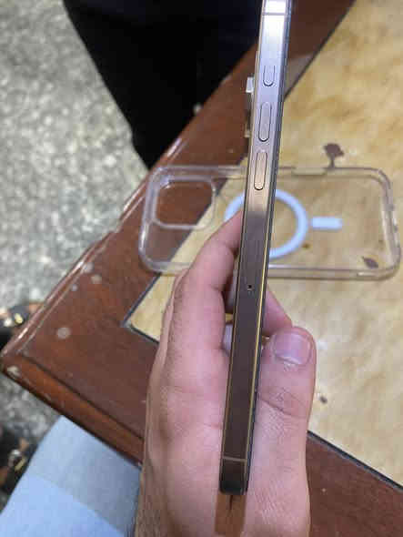 ايفون 16برو ماكس نضافه٪؜100شرق اوسط بطاريه 97 ذاكره 256 العنوان العشار بيع مستعجل *********** السعر 135000
