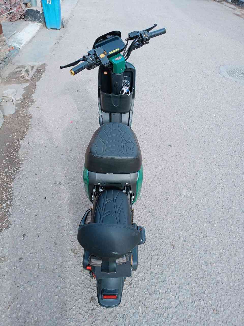 سلام عليكم بايسكل شحن للبيع  
السعر خاص بايسكل بطاريات كبار الباسيكل نضيف شوفت عينك 100/100💚 الستفسار عله هذه لرقم ***********
