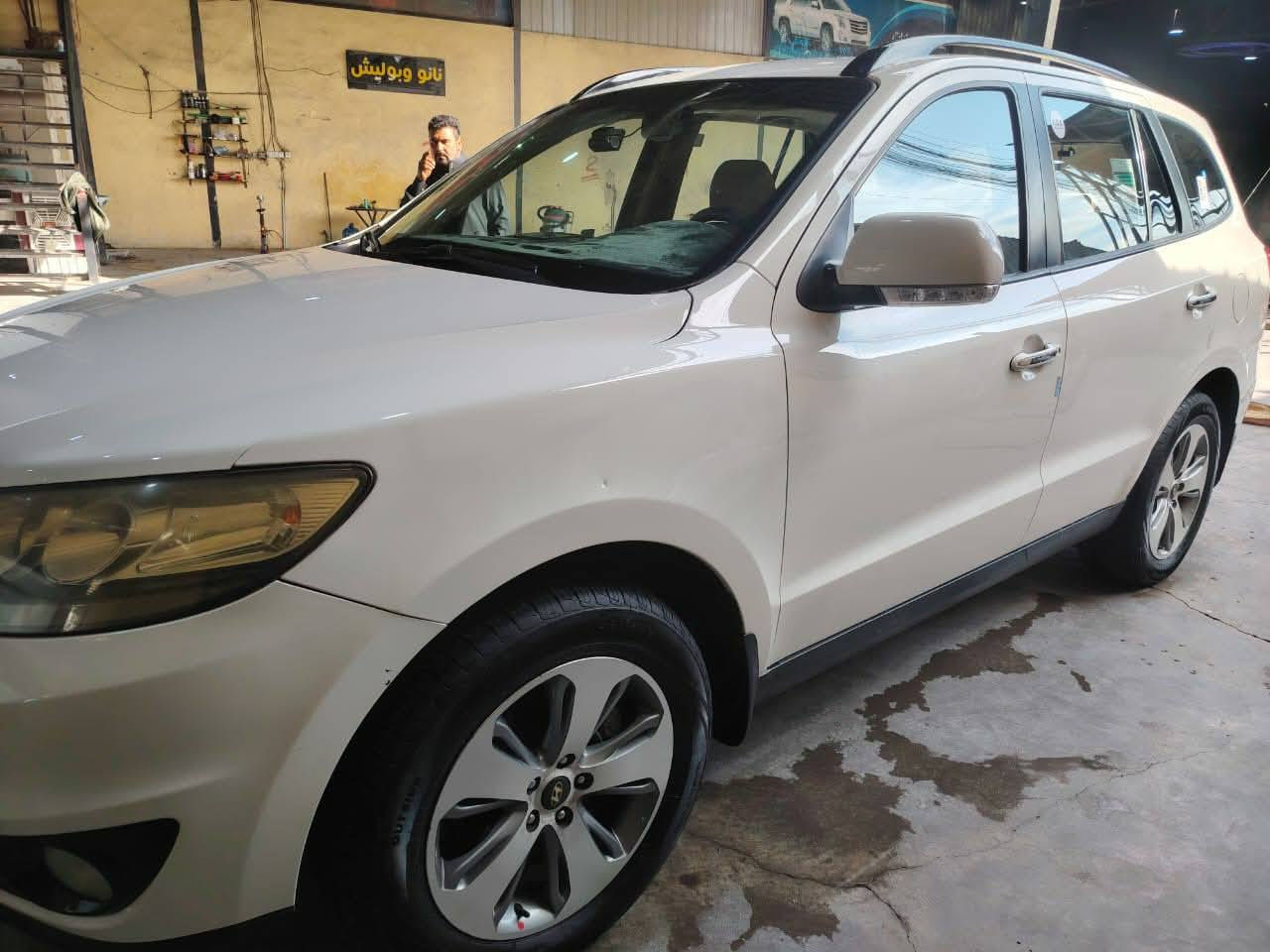 السلام عليكم
سنتافي 12 فول
رقم بغداد دولي
محرك 3500 ممتاز 
كير ممتاز
حداديه امامي خلفي شركه موبز
تخم تاير كوري
تبريد 3 قطع
ثلاجه صغيره
السعر 175
أو مرواس باجيرو 18
***********
