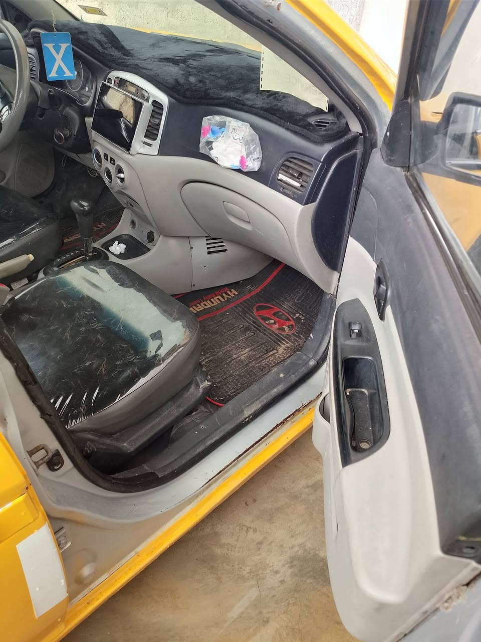 السلام عليكم اكسنت دبدوب 2009 كوري رقم ديالى انكليزي اني الشرعي صفر هيئه وغرامات محرك 16 نفخ كير شرط جوم كهربائية ضرر تكما السايق السعر 65 وبيها مجال مكان السياره موصل جانب الايمن للاسفسار ***********
