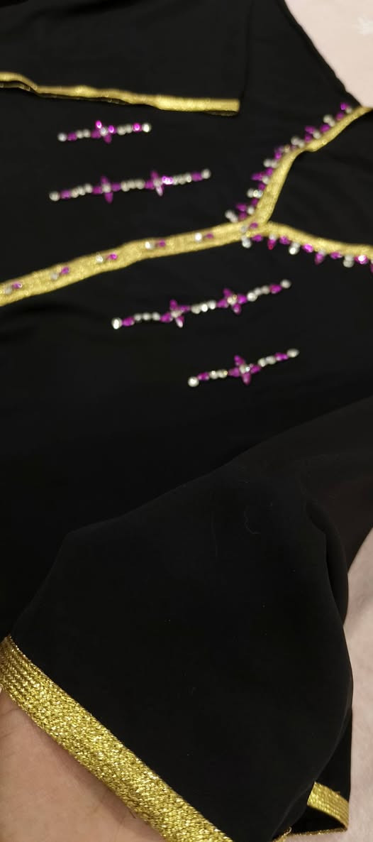 شنو رئيكم بهذا الجمال 😍
مخور اماراتي
الي تريد تكشخ بس البسي هاي القطعة 😍 ب٢٠ الف بسس 😍


**إذا كنت صاحب هذا الإعلان وتريد حذفه لأي سبب، رجاءا أرسل رسالة إلى الدعم الفني**