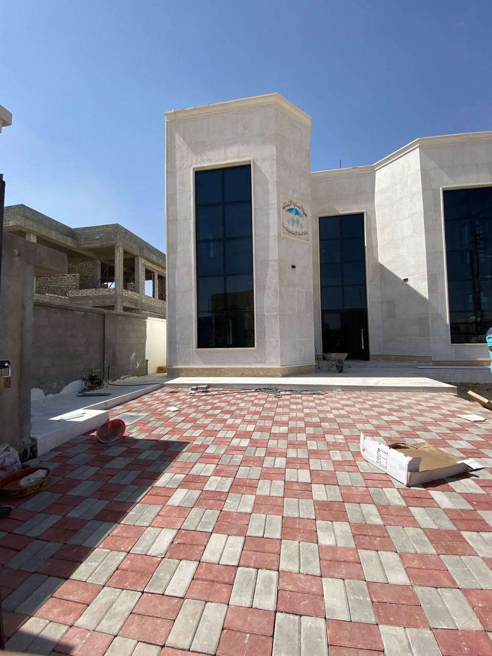 شغل درجه اولى مثل مشوفون تطبيك سيراميك جدران ارضيه درج  وسعر مناسب ليحب يستفسر يتصل ع هذا رقم ***********1
