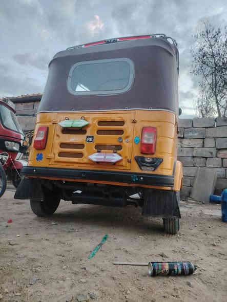 السلام عليكم
تكتك للبيع مديل 2019
ضربتها بل صفحه
معمره دوس
تكتك خير من الله
ابيع بدون غراض
تيرات جدد كهربيات كلهن جدد
من ايدك للشارع
رقم أو سنويه
تصال على رقم
***********
