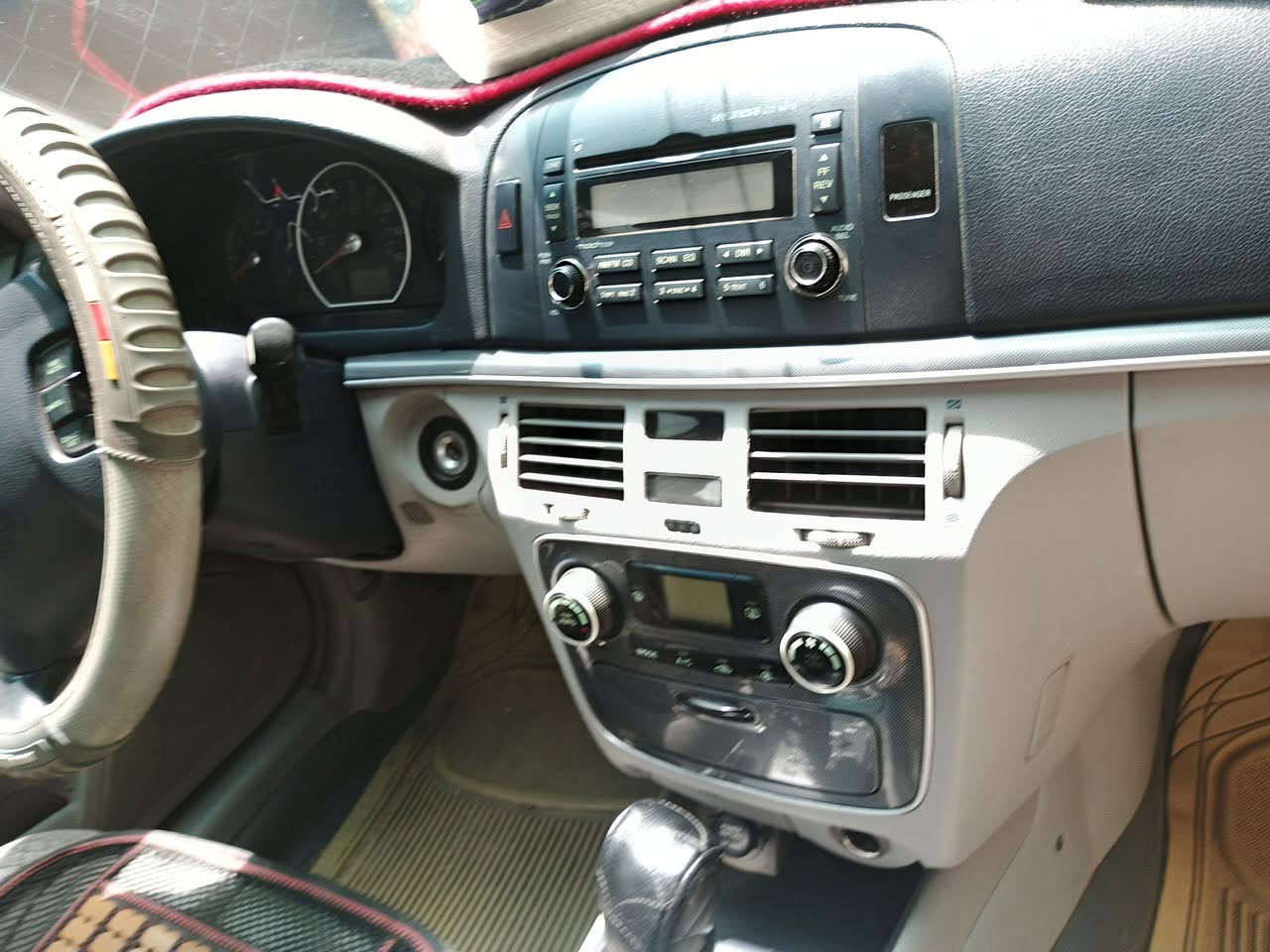 السلام عليكم ورحمه الله وبركاته اخواني الاعزاء سياره سوناتا 2006سته سلندر للبيع فول مواصفات رقم بغداد الجديد بسمي سنويه جديده سياره حلوه مكينه وكير كفاله تخم تاير ويل رياضي السعر المطلوب ٨٧ وبيه مجال   ***********
