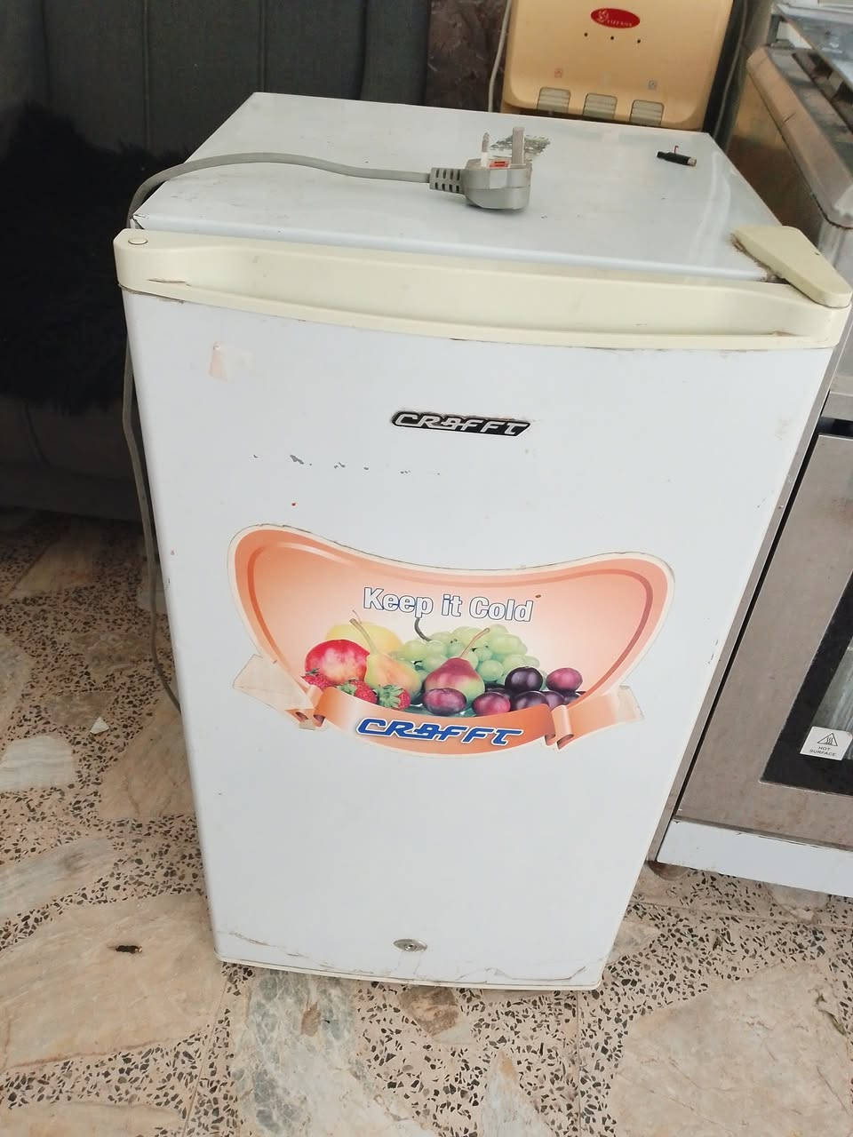 للبيع اغراض بيت نضيفات جدا مكاني حي الجهاد للاستفسار ***********
