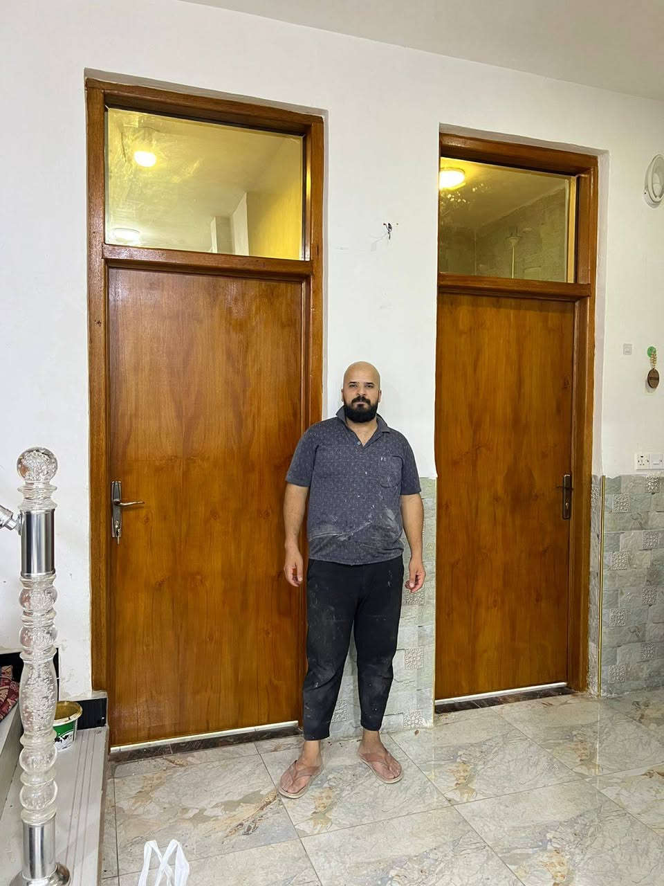 السلام عليكم اليريد تصليح اخشاب أو صبغ غرفه صاج أو بوب كافت تصليح وصبغ الخشاب بخدمتكم وين مجان اشتغل وسعار مناسبه شغلي موقعي بلبيوت وين مجان بخدمتكم والتزام بلمواعيد رجال اريد اعيش عل باب الله وين يصير رزق اروح اشتغل *********** وتساب
