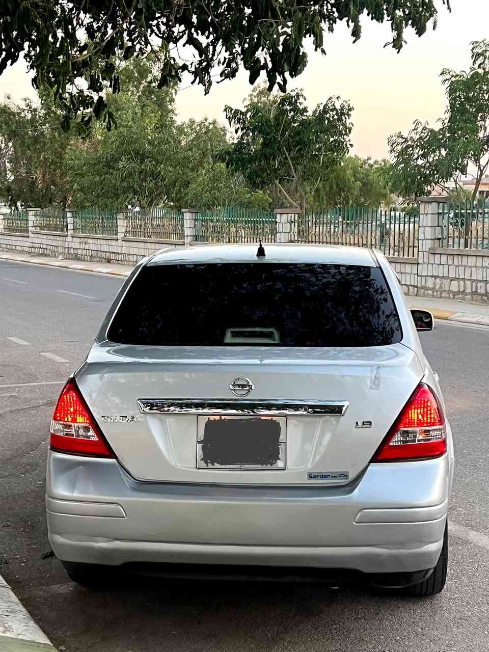 نیسان تیدا  2011    گێڕ تۆماتیک لایت زینۆن چوار تایەی تازەیە سەنەووی تا 2028تازەیە بەشەرتی تەحوویل     مەکینە گەوورەیە  ناوو زەرد ئاووێنە کارەبایی  گێڕوو مەکینە بەشەرت سەیارەکە    زۆرجوانە   وەکوو بۆیاخ هەنێ ساردی هەیە بۆیاخی  زۆر  کەمە دوو پەڵەی زۆر بچووکە  نرخی 87گەڵا کەمێک مەجال ڕەسمی سۆنەریم داناوە   ژمارەی تەلەفۆن   ***********

