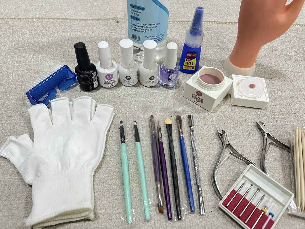 ‎ ئاشیای کاملی نینۆک هەمو وی مارکەلەگەڵ ٢٣ ڕەنگ و تۆنی جیاوازی جێڵ پۆڵیش
‎پڕایمەر بەیس تۆپکۆت  
‎بڕبەنی کارەبای لید کحول پاد 
‎هەمو جۆراکانی فڵچەی تایبەت بە کارەکە 
‎دەمە جیاوازەکانی بڕبەنی کارەبای مارکەی strong

‎نرخی گشتی 250,000 
‎شوێن : سلێمانی
0770 138 12 58
