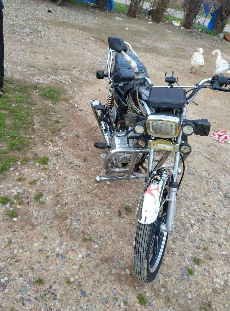 سلام عليكم ماطور نامي برومحرك200 موديل2024السعر600وبيه مجال متواجد على الفيس


**إذا كنت صاحب هذا الإعلان وتريد حذفه لأي سبب، رجاءا أرسل رسالة إلى الدعم الفني**