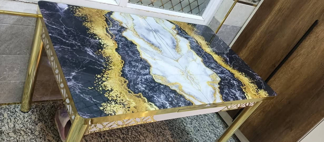 السلام عليكم 
ميز طعام للبيع جديد مابي ضرر 
السعر 200 وبي مجال


**إذا كنت صاحب هذا الإعلان وتريد حذفه لأي سبب، رجاءا أرسل رسالة إلى الدعم الفني**