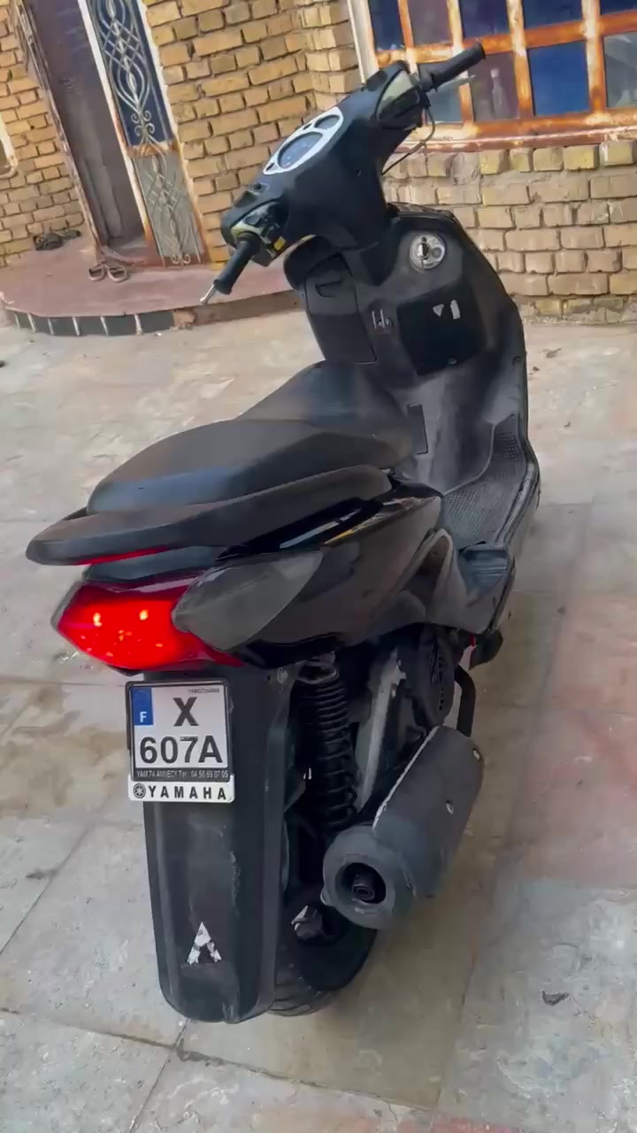 دراجه سكنس نثيه
دراجه  كهربائيات كلهه شغاله سلف هندر لايت هورن عدادات شغاله
دراجه كابريتهه تعبانه 
كلجات جدد تجفيت جديد 
السعر 350 وبيها مجال 
التواصل رقم واتساب :***********
