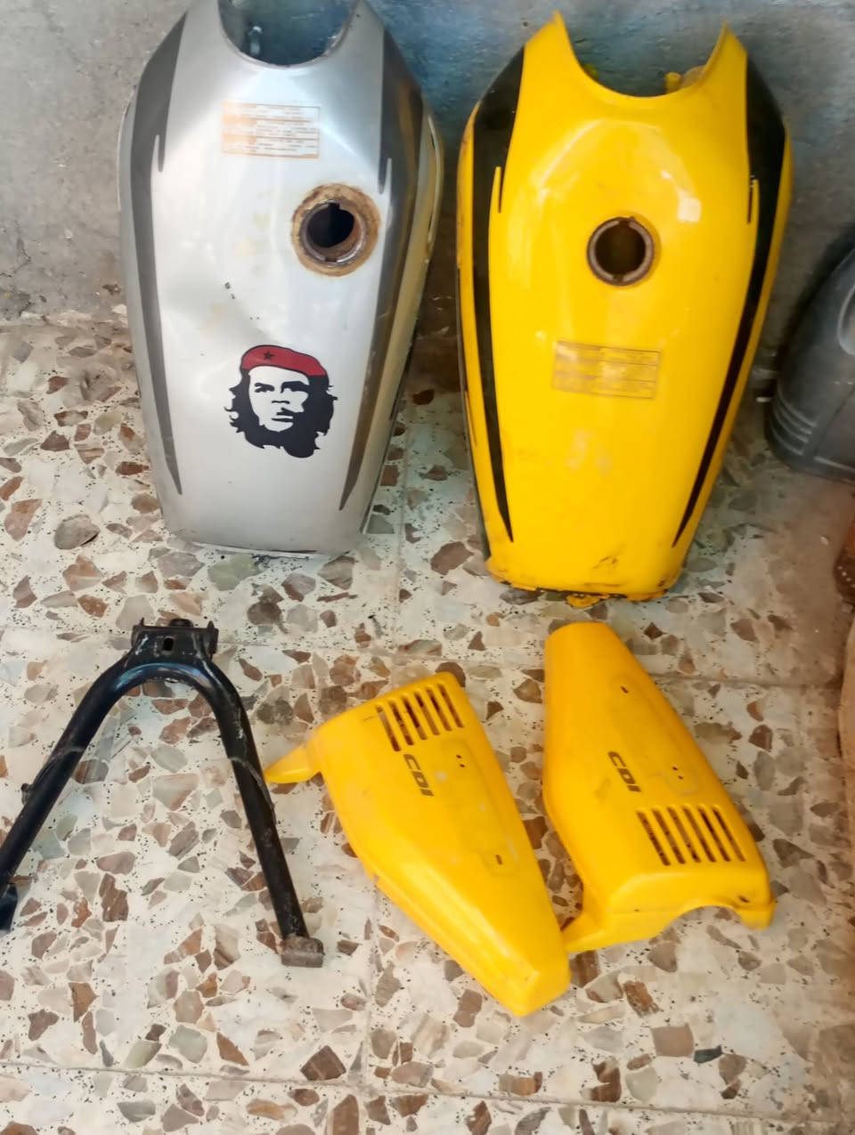للبيع كلهن تانكيات 2
صلنصات 2 وستان نص


**إذا كنت صاحب هذا الإعلان وتريد حذفه لأي سبب، رجاءا أرسل رسالة إلى الدعم الفني**