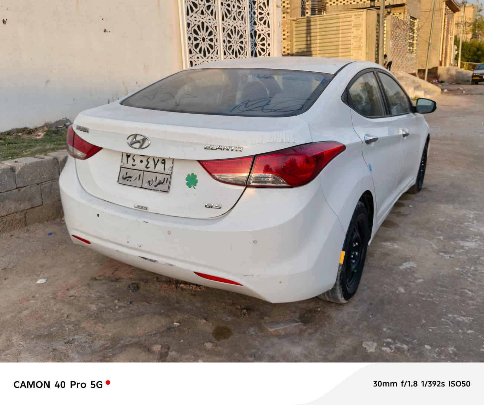 السلام عليكم
النترا 2012 خليجي فول مواصفات 
كفاله عامة بدون حادث السيارة ناشفة وحلوة بيهة صبغات بصوب السايق متفرقات يعني اشبار رشات صغيرة مكينة 1600 السيارة جاهزة من كلشي 
للاستفسار : ***********
