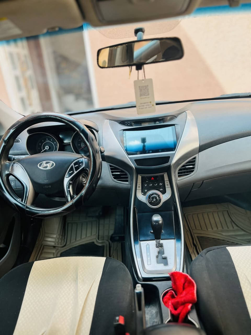 النترا 213 حادثها جاملغ وبنيد مصلح لبل واحد رقم انكليزي بسمي السيارةسنوية2030 السعر 110وبيها مجال العنوان ديوانية رقم الهاتف ***********
