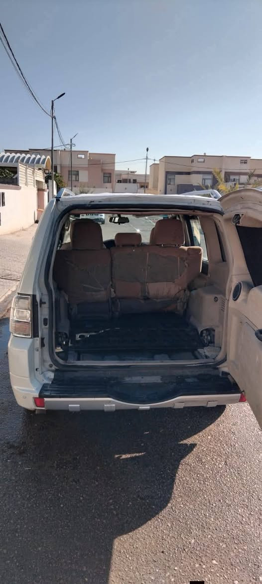 للبيع فقط بلا مراوس بالنجف بمعرض بركات المصطفى بمعارض النجف الجديدة ب(108$)وبيهامجال (باجيرو حبتور)موديل2010 تجي فول مواصفات المعروفةرقم بغداد انگليزي دولي السنويةمجددةلسنة 2028 مالكها نجف تتداور بالنجف
السيارة بيها صبغ عام أبيع صبغ عام مگلوبة ومتچية على صفحة والمكفولةاختها145 و هاي معروضة108وبيها مجال كلشي بسعره
ومشروطه بدون دواخل من شواصي وحوض بدون دواخل للتكم  وأكفلها من الگص كماموضح شكلها بالفيديو المرفق بالمنشور مع الصور
*جاهزةومكفولة من محرك وگير وحداديةوتبريدثلج مع تخم تاير
 فول مواصفات:-(فتحة وكراسي كهرباء ودبل گیر اتوماتیک ومحرك ٦سلند حجم3500 وگیر 5 نمر  مع فورويل و سعتها 7راكب مع تبريد 3قطع وغرفتها زينه و لايتات زنون مع بلاجكتورات مع  حساسات خلفية وشاشة جبيرة وكروس سرعة، مع يدات الابواب نيكل و دواخل السيارة لونين و مطعم صاج ، تحكم المري كهرباء و أشاير بالمري وكامرة مع سبير تعليگ و دمام بالجنطةوبعد بيها مواصفات)الشراي يتصل ويتدلل رقمي بيه واتساب غير متواجد بالفيس 
أرجو قراءة المنشور قبل الاتصال رجاءا رجاءا 

 ***********
