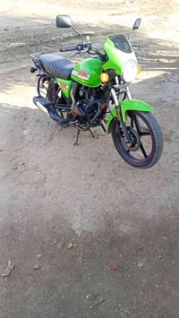 موديل 22 • أوراق أصلية • ناصرية رفاعي