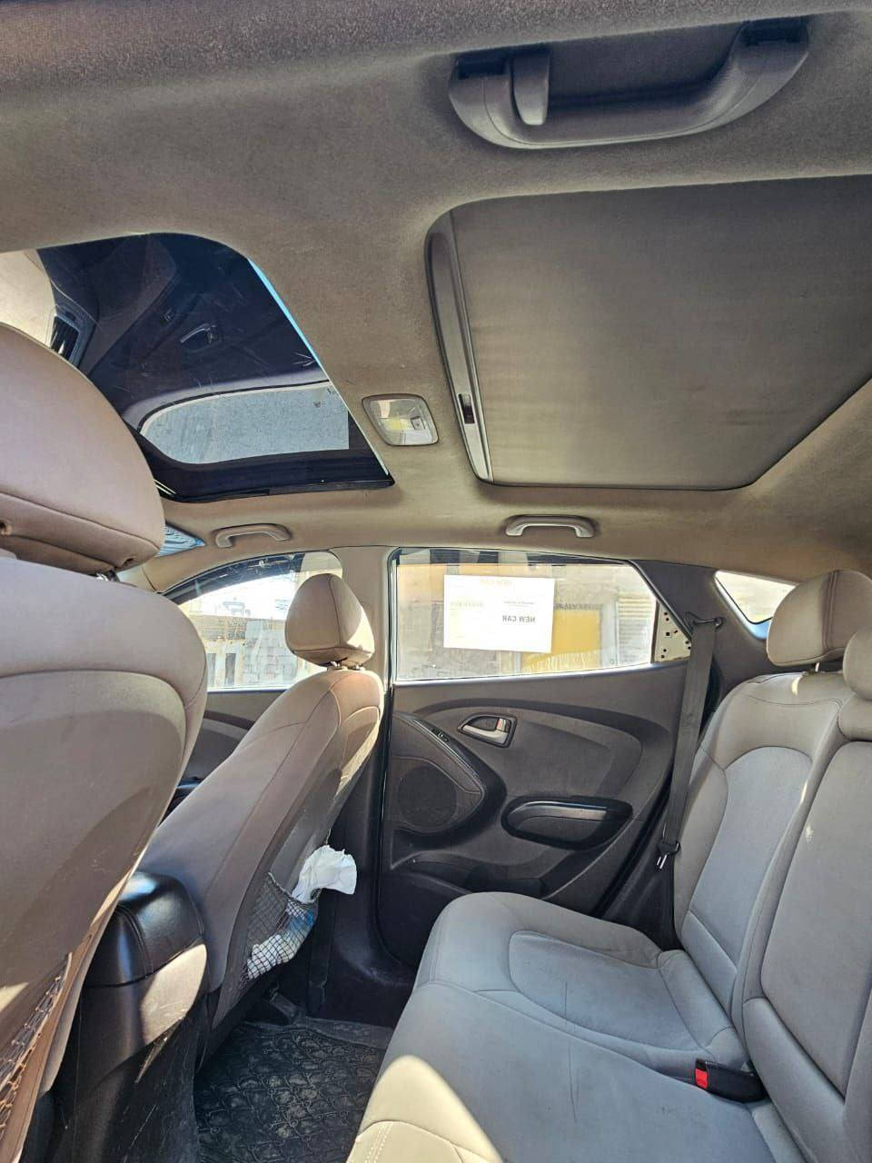 وينه الي يدور المكفول المقدس 

هونداي توسان 2011 وارد خليجي  كفاله عامة من الصبغ والضربه بيها بارد موضح بالسونار

رقم سليمانيه بسمي سنويه لل٣٠ بسمي وهزة جديدة
مكينه ٢٠٠٠ و كير و صدر وتبريد كفاله 
مواصفات فول بانوراما

السعر:-130ورقة وبيها مجال للطيبين
للاتصال :- ***********

ملاحظه :- مكلف بالنشر اي استفسار الاتصال على صاحب السياره مباشر وبالعافيه على صاحب النصيب مقدما ❤
