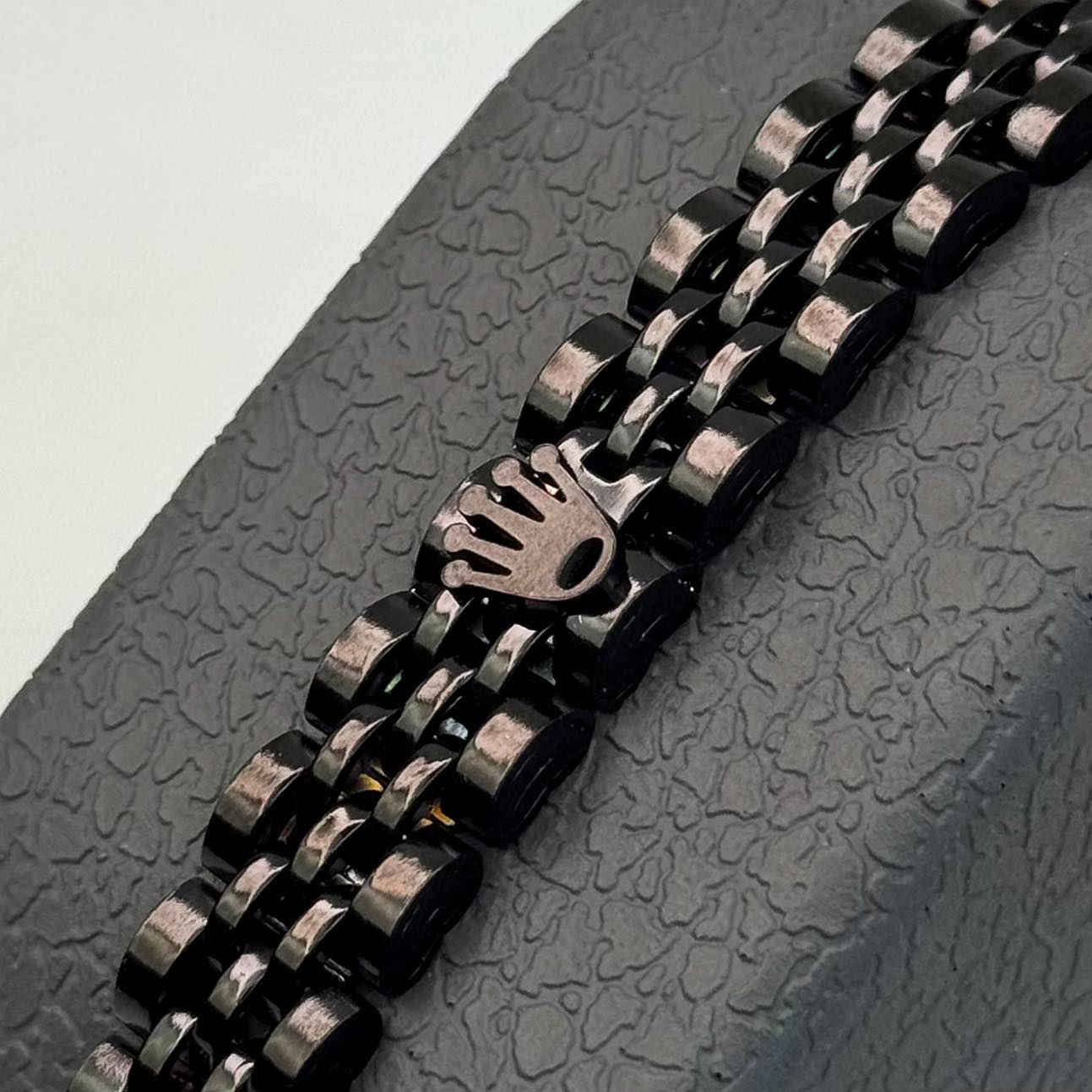 Zain_Pazaar
سوار رجالي ماركة ROLEX

المواصفات
.المعدن ستيل 
.اللون أسود
.ضمان سنة على الطلاء
.يأتي مع علبة جلد

السعر 25.000 شامل اجور التوصيل
يوجد توصيل لجميع محافظات العراق 

للإستفسار:***********
او مراسلة الصفحة

#ساعات #رجالي #توصيل #f #اكسسوارات #العراق #m #a #ملابس #ماركة #tiktok #instagram #fashion #facebook #تجميل #أناقة #هدايا #هدايارجاليه #هدايامميزة #ضمان #hublot #followforfollowback #explorepage #ex #explore #share #like #instalike #save #money
