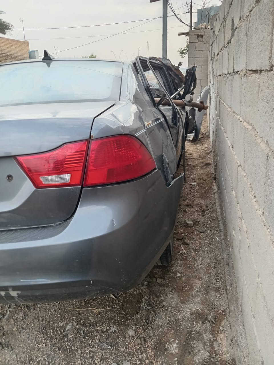 السلام عليكم سياره اوبتيما 2009الضربه مثل ما موضح بصوره رقم بغداد خصوصي الماني السعر 23رقم للاستفسار***********
