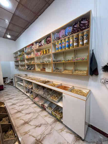 رفوف خشب للبيع مستعملات 3 أشهر
محل كرزات أو اسواق يرهمن 
للإستفسار المراسلة أو الاتصال على الرقم ***********
