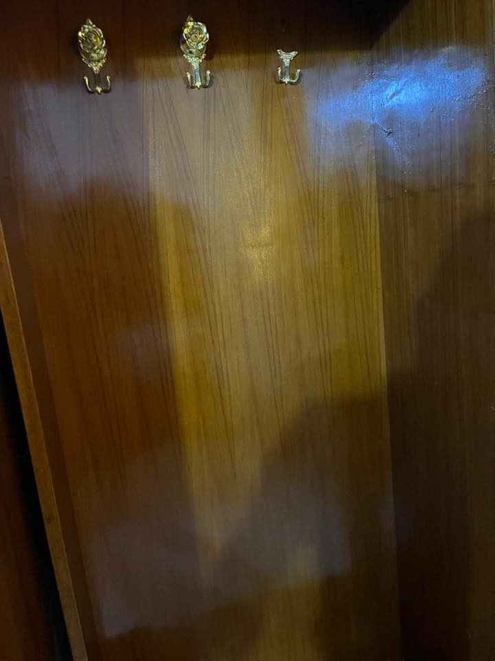 غرفه نوم ٥قطع للبيع سعر ٤٢٥
***********
