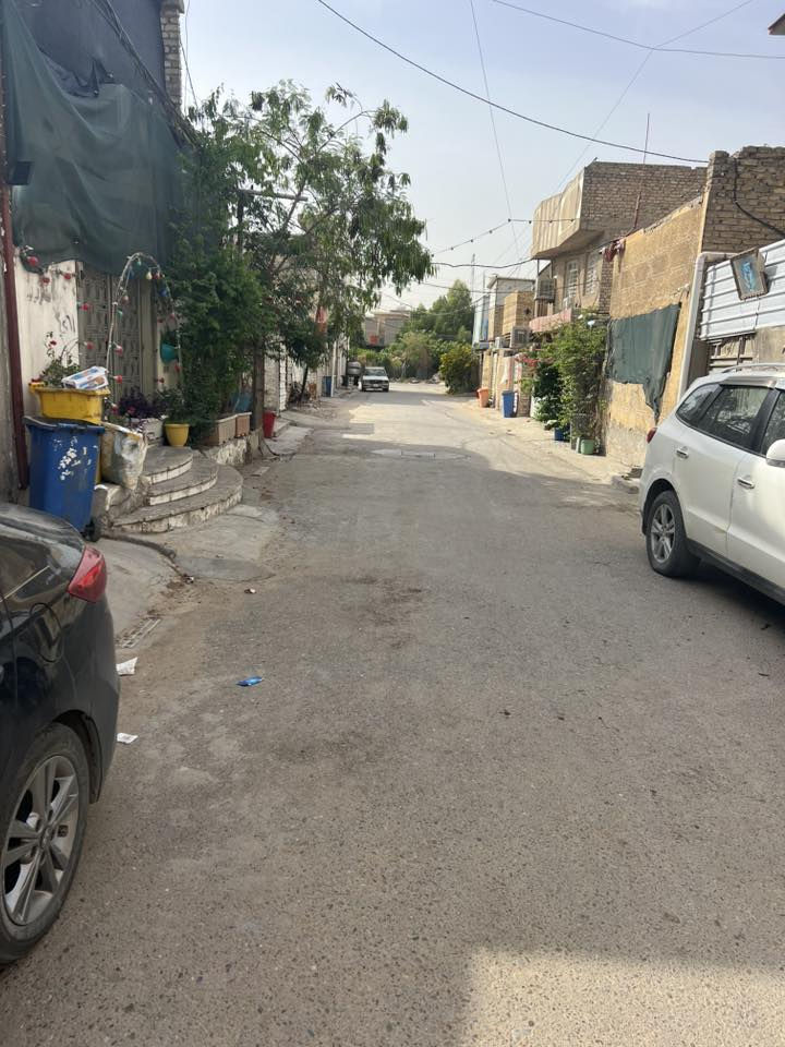 بيت 100 م الخطيب من جهة الهياكل بالقرب من شارع 20 … الطابق الاول غرفة نوم مع استقبال مطبخ حمام وصحيات معزولة 
الطابق الثاني غرفتين نوم مع حمام 
***********
