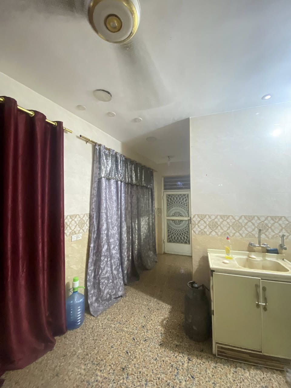 شقة طلاب ناقص طالب واحد مكانها باب المعظم واتساب ***********

شريحة خط ***********
